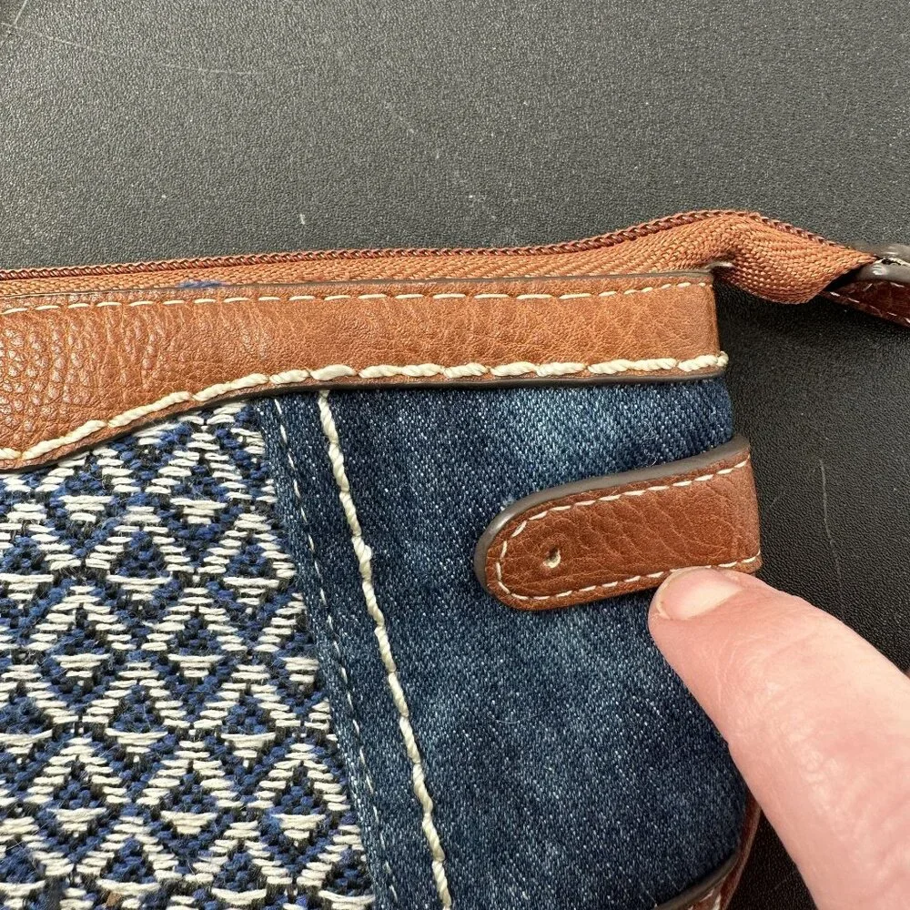 boc born wristlet